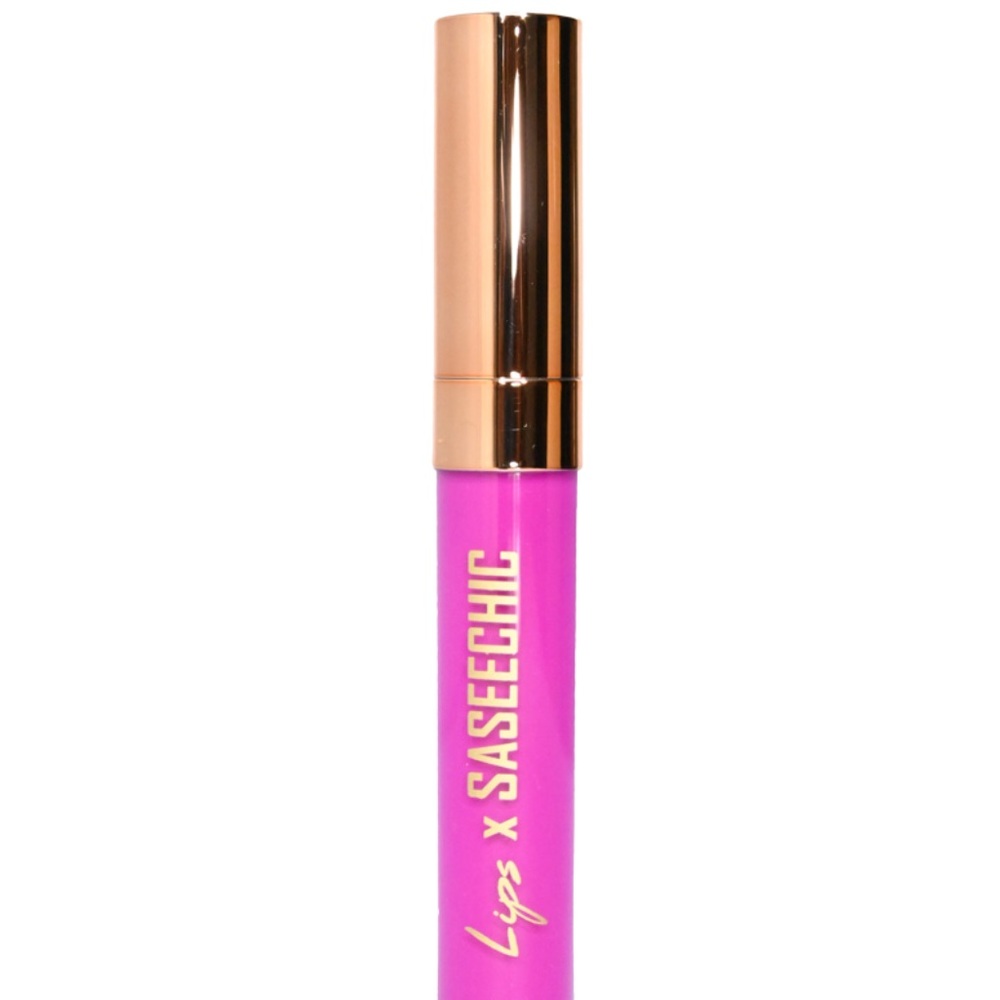 Matte Liquid Lipstick (Berry color)
Vegan & Cruelty-Free!